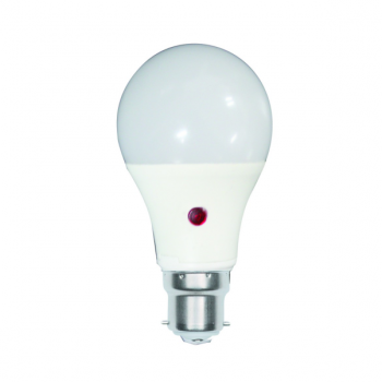5W B22 Cool White LED Daylight Sensing Lamp